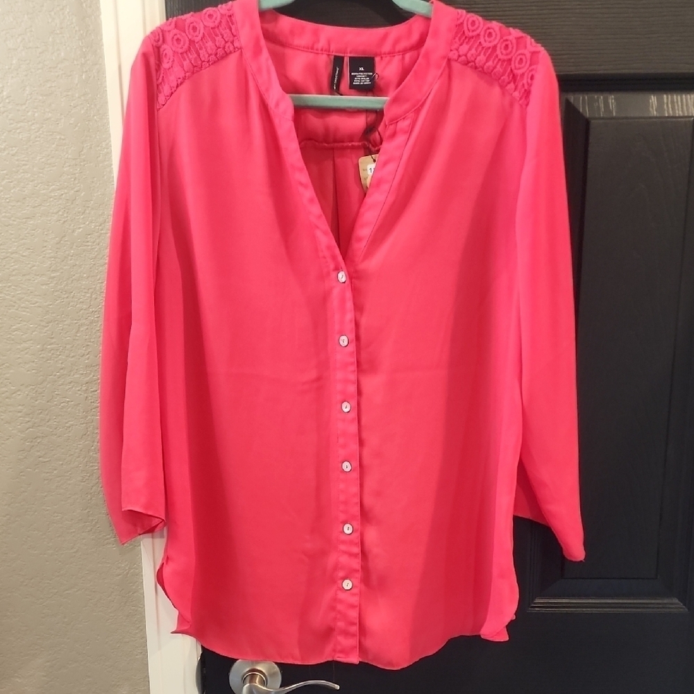 Women's Pink Button-Up Blouse